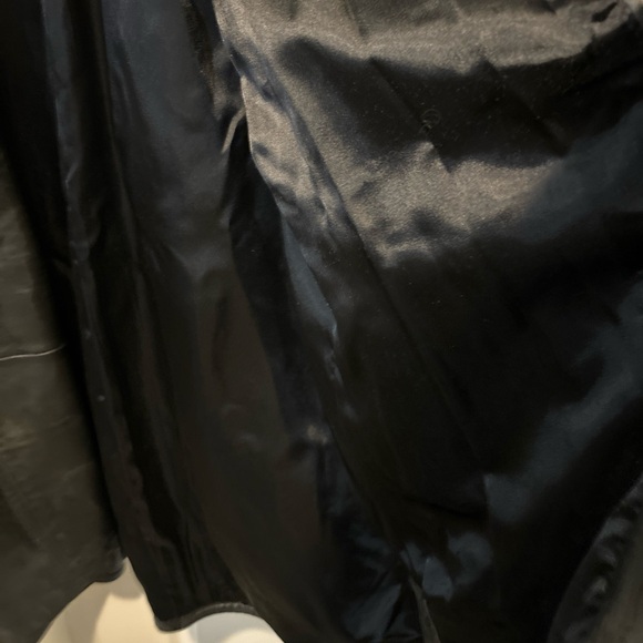 Yudofsky Furriers Leather Coat - Picture 5 of 12